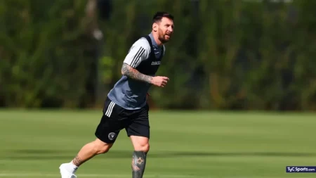 Messi entrenó diferenciado por gripe, pero su regreso en Inter Miami sigue encaminado - TyC Sports imagen-12