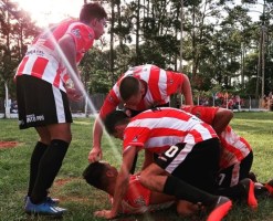 Sporting se bajó del Clausura posadeño y descendió a la Primera B imagen-6