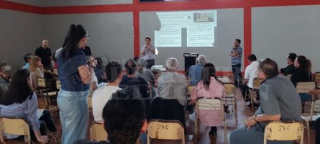 Un centenar de vecinos participó en la audiencia por el soterramiento de Quaranta imagen-6