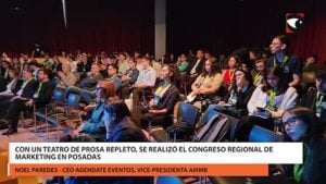 Con un Teatro de Prosa repleto, se realizó el Congreso Regional de Marketing en Posadas imagen-7