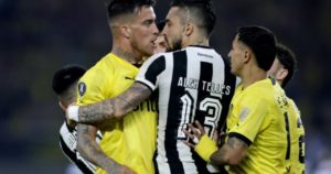 Botafogo vs. Peñarol de Uruguay, por la Copa Libertadores, EN VIVO: en un contexto de mucha violencia se juega la otra semifinal en Brasil imagen-3