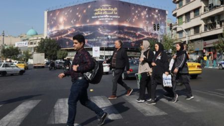 ANÁLISIS | Estados Unidos quiere que este sea "el fin" del fuego directo entre Israel e Irán. Pero puede que sea demasiado pronto para eso imagen-7