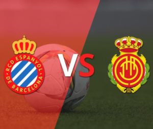 Comienza el juego entre Espanyol y Mallorca en el el Cornellá-El Prat imagen-1