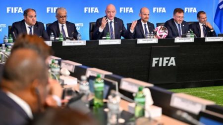 El Consejo de la FIFA decide seguir investigando la futura participación de Israel en el fútbol mundial tras una petición palestina imagen-8