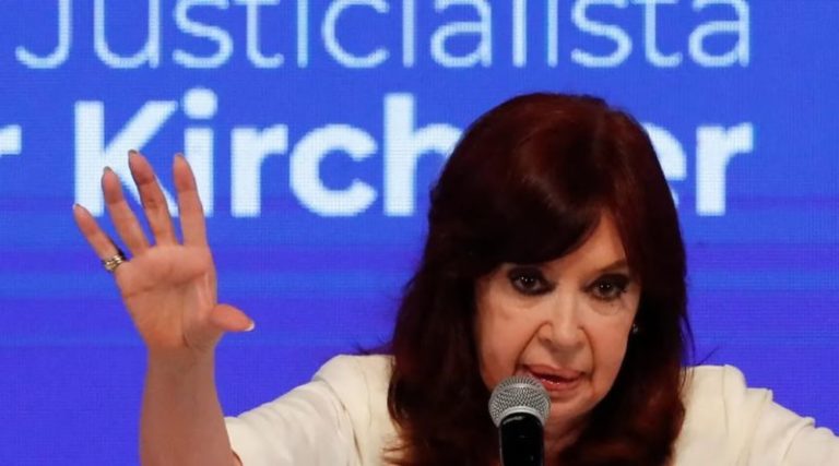 Cristina presentó su lista “Primero La Patria” y competirá contra Quintela por la presidencia del PJ imagen-4