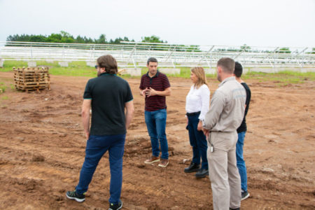 La Presidente de Energía de Misiones junto al  Intendente de San Javier recorrieron el parque fotovoltaico local imagen-11