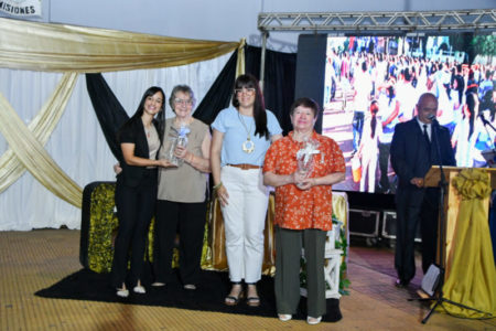 Con un acto frente al establecimiento  la Escuela de Comercio N°5 celebro su  60 Aniversario   imagen-15