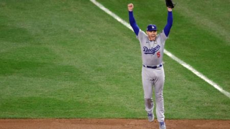 Los Dodgers de Los Ángeles ganan su octavo título de la Serie Mundial tras vencer a los Yankees de Nueva York en un emocionante Juego 5 imagen-14