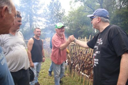 En la Fiesta del Lechón, Passalacqua destacó el rol de las fiestas populares misioneras imagen-5