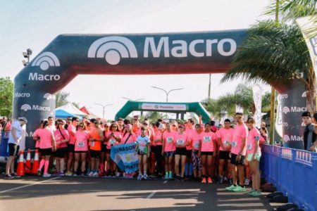 La Carrera Rosa convocó a más de 400 competidores en El Brete imagen-5