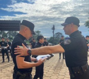 Continúa la entrega de equipamiento para el personal policial de toda la provincia imagen-2