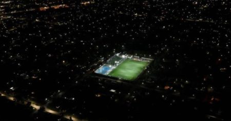 Estrella del Sur inauguró la iluminación en su estadio imagen-12