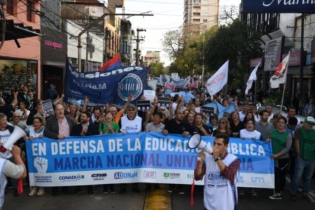 Masiva marcha universitaria contra el desfinanciamiento educativo, en Posadas y en todo el país imagen-10