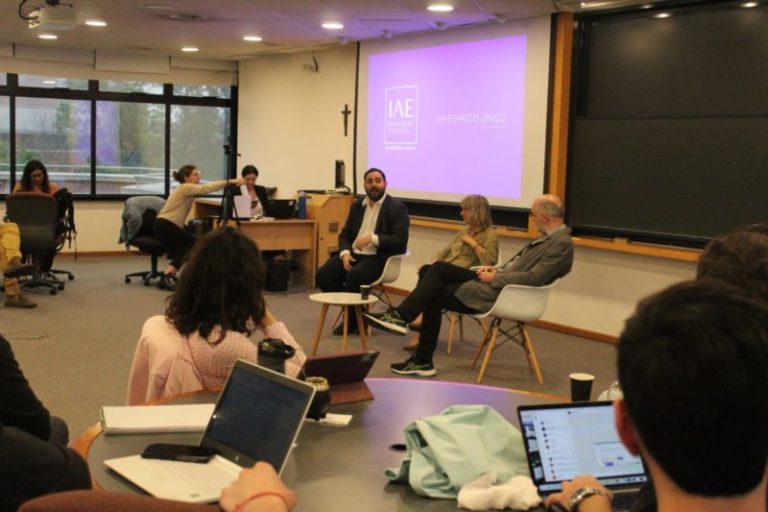 Matías Sebely destacó la Escuela de Negocios y Emprendedurismo de Alem en un seminario de la Universidad Austral imagen-5