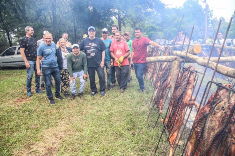 PASSALACQUA: “LAS FIESTAS POPULARES DE MISIONES REFLEJAN El ESPÍRITU Y La ALEGRÍA DE NUESTRA GENTE” imagen-3