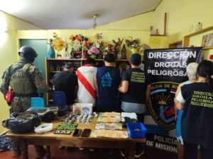 Cayó «la abuela dealer» junto a sus cuatro cómplices dedicados a la venta de droga en Posadas imagen-1