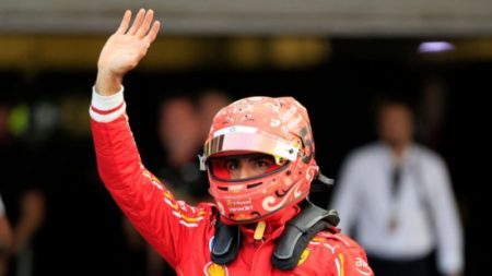 Carlos Sainz se queda con la pole position en el Gran Premio de México con Max Verstappen a su lado imagen-7