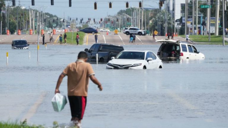 Florida primero fue golpeada por el huracán Milton, y ahora podría tener que enfrentar a los estafadores imagen-4