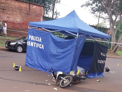 Murió una motociclista tras siniestro vial sobre avenida Martín Fierro imagen-11