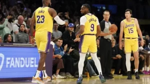 Arrancó la NBA con triunfo histórico de los Lakers imagen-3