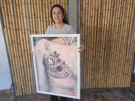 Beatriz Armúa, superó el cáncer de mama y convitió su dolor en arte imagen-11