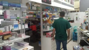 Pacientes optan por comprar menos medicación que la recetada y farmacias registran caída de ventas imagen-2