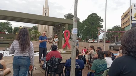 La toma y el acampan en la Facultad de Artes y Diseño cumplió su cuarto día en Oberá imagen-12