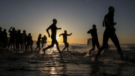 Dos atletas mueren en el Campeonato Mundial de Triatlón en España imagen-7