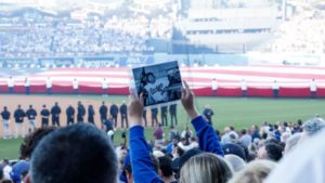 FOTOS | Homenaje a Fernando Valenzuela en el Dodger Stadium durante el Juego 1 de la Serie Mundial 2024 imagen-2