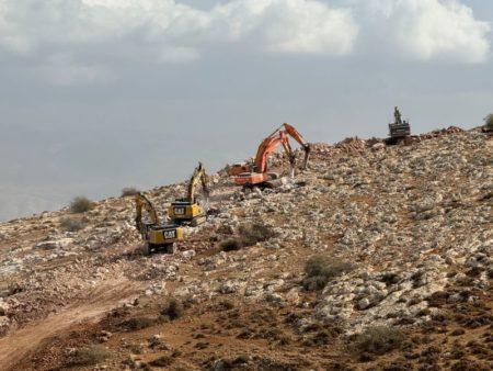 "Vinieron y lo demolieron todo": palestinos temen más desalojos en la Ribera Occidental bajo el gobierno de Trump imagen-5