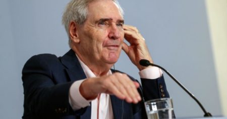 Michael Ignatieff: "No podemos dar nunca por sentada la democracia" imagen-13