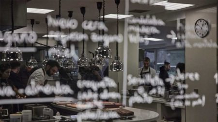 'Mugaritz. Sin pan ni postre', el documental de Paco Plaza que respira el mismo espíritu que la experiencia del restaurante imagen-5