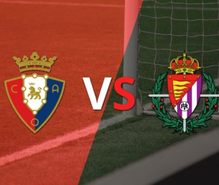 Comienza el partido entre Osasuna y Valladolid en el estadio el Sadar imagen-11