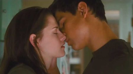 "Al diablo con Edward": Taylor Lautner resucita el "Team Jacob" con un divertido vídeo 12 años después del final de 'Crepúsculo' imagen-13