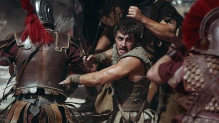 "Es lo que siempre me genera más pánico": 'Gladiator 2' es la película más grande de Paul Mescal, pero el reto no ha cambiado imagen-11