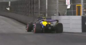 Colapinto y una accidentada primera práctica libre del GP de Las Vegas de F1: el reto de los comisarios, el enojo de Sainz y Ferrari y el golpazo que evitó a puro muñecazo imagen-1