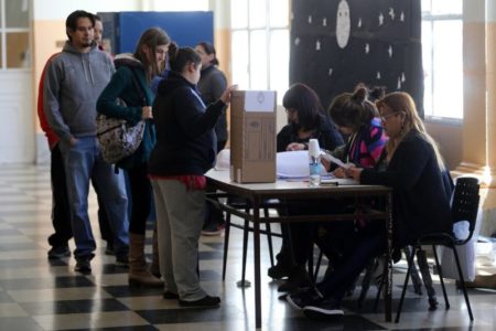 En detalle, los proyectos oficialistas para eliminar las PASO y desfinanciar las campañas imagen-12