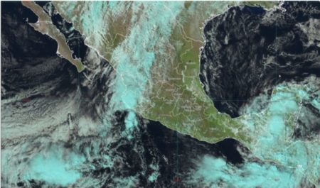 Sara avanza como depresión tropical y llega a la frontera entre México y Guatemala imagen-10