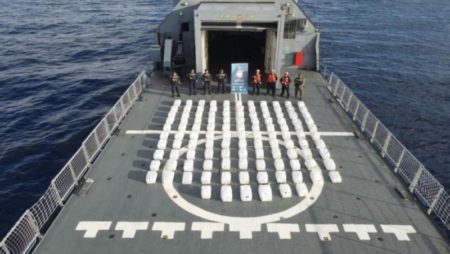 Incautan un narcosubmarino con destino a Australia en una operación internacional a gran escala en la que se interceptaron 1.400 toneladas de droga imagen-5