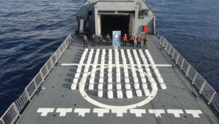 Incautan un narcosubmarino con destino a Australia en una operación internacional a gran escala en la que se interceptaron 1.400 toneladas de droga imagen-4