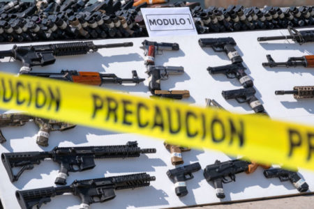 Gobierno de México reporta cerca de 3.000 detenidos y unas 1.300 armas decomisadas desde que asumió Sheinbaum imagen-6