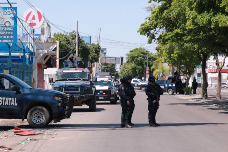 La violencia en Sinaloa deja al menos 18 muertos en menos de una semana, según la Fiscalía local imagen-5