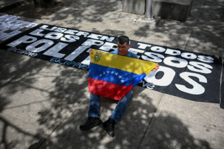 Familiares de detenidos en Venezuela piden excarcelaciones frente a la Fiscalía General imagen-6