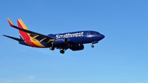 Bala impacta avión de Southwest Airlines mientras se prepara para partir desde el aeropuerto de Dallas imagen-4