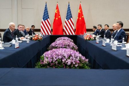 Xi Jinping dice que la relación entre EE.UU. y China "no ha cambiado" tras la victoria de Trump en las elecciones, al reunirse por última vez con Biden imagen-13