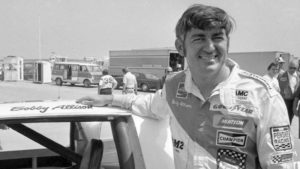 Bobby Allison, miembro del Salón de la Fama de NASCAR, muere a los 86 años imagen-1