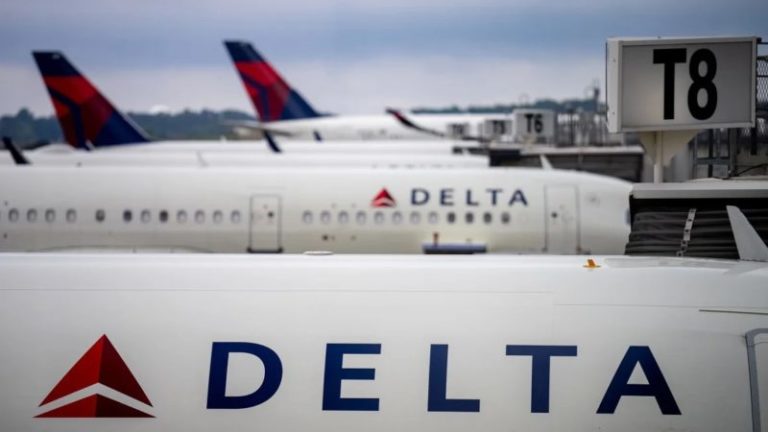 Un polizón voló a bordo de un vuelo de Delta desde Nueva York a París imagen-4