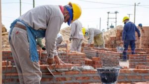 Misiones lidera la creación de empleo en la construcción en el NEA imagen-2