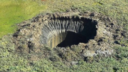 Cráteres misteriosos estallaron en el permafrost de Siberia. Los científicos dicen que ahora saben por qué ocurrió imagen-10