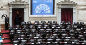 Uno por uno los diputados del PJ que fueron clave para que se caiga la sesión para modificar la ley de DNU imagen-3